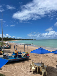 Praia da Lage com mar azul